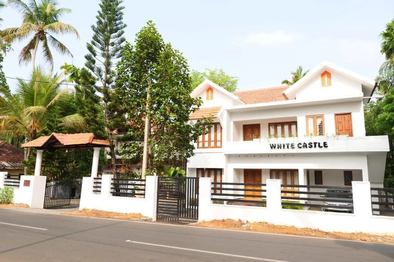 Resort White Castle Hotel Alappuzha